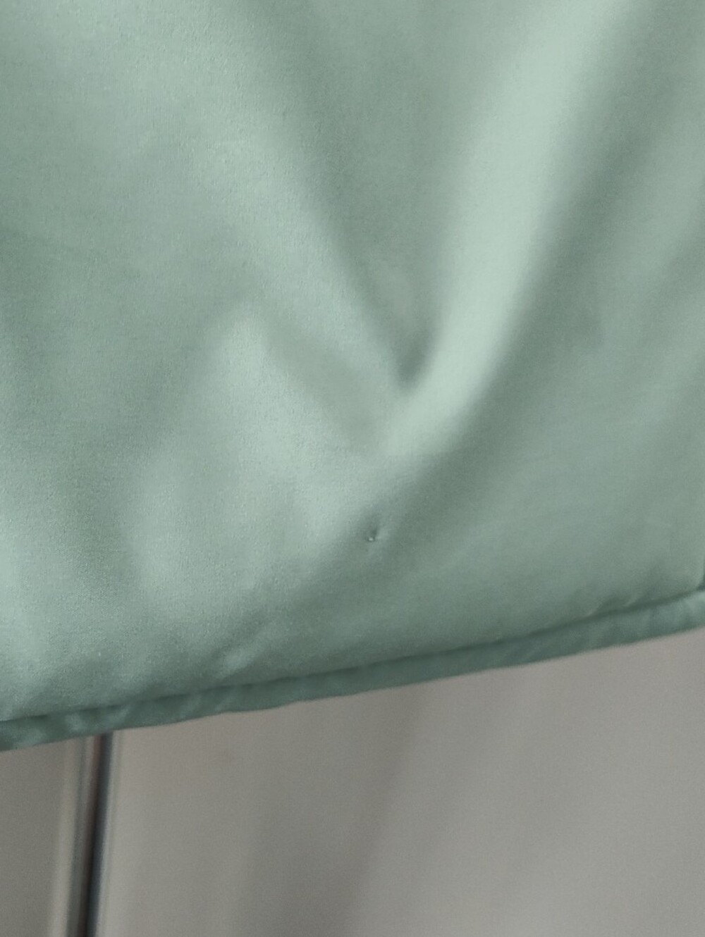 Wilo Puffy Zippered Shoulder Tote Bag in Sage Green With Extra Matching Case - Picture 14 of 16